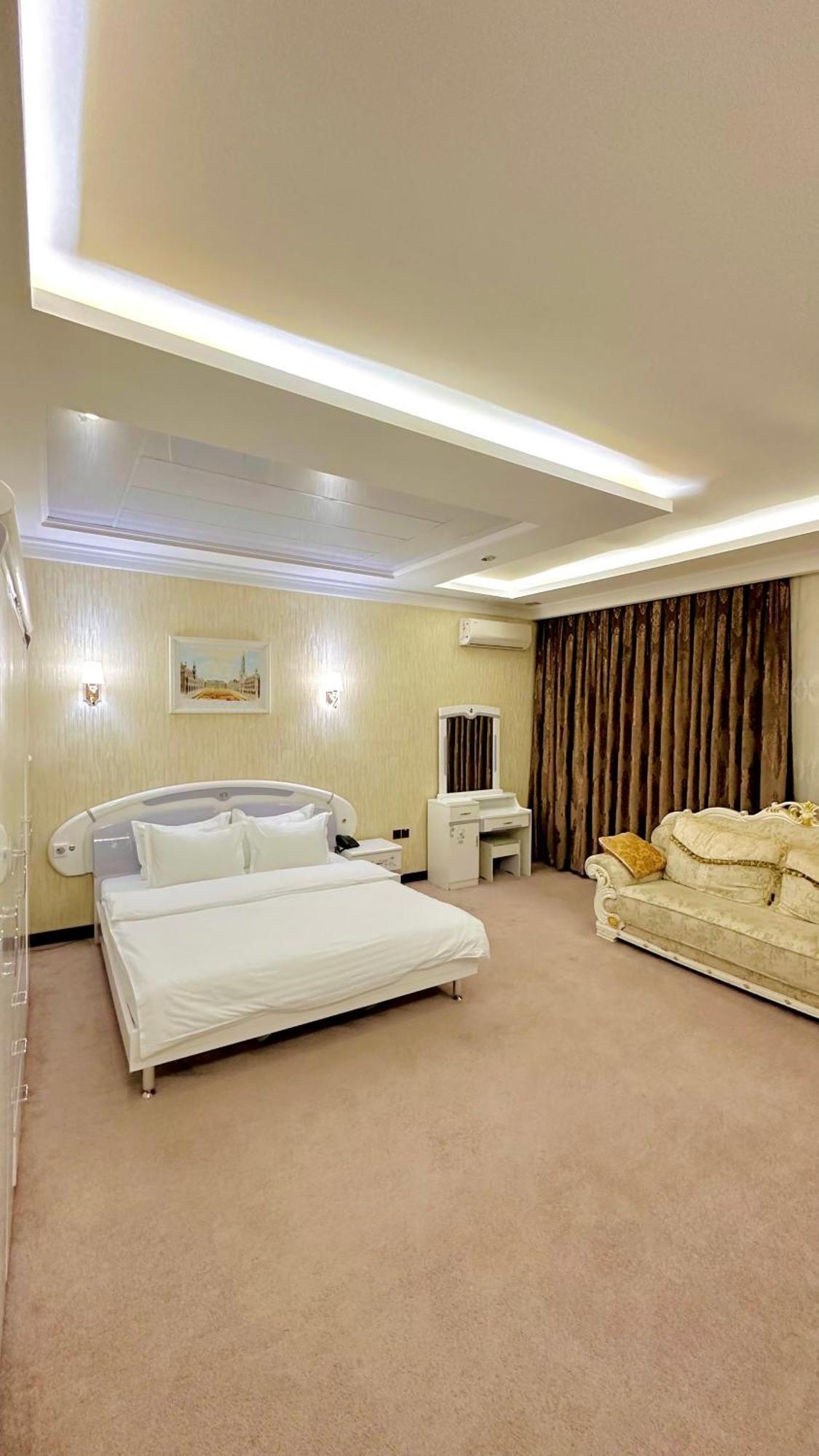 Hayot Hotel Tachkent Extérieur photo